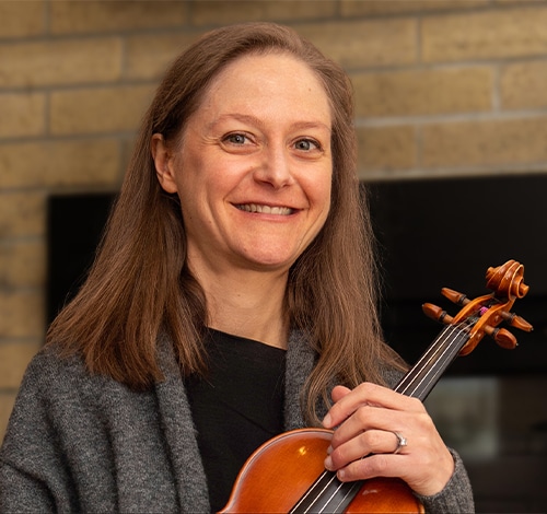 Tanya Satteson, Concertmaster & Principal Violin 1